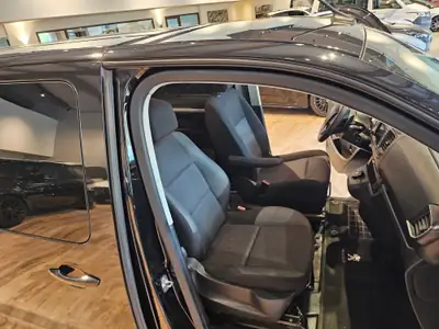 Peugeot Traveller 2.0 BlueHDi 180 ch — 8 places, spacieux et économe — Miniatur 18