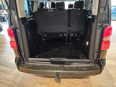 Peugeot Traveller 2.0 BlueHDi 180 ch — 8 places, spacieux et économe — Miniatur 21