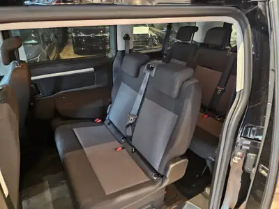 Peugeot Traveller 2.0 BlueHDi 180 ch — 8 places, spacieux et économe — Miniatur 25