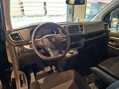 Peugeot Traveller 2.0 BlueHDi 180 ch — 8 places, spacieux et économe — Miniatur 26