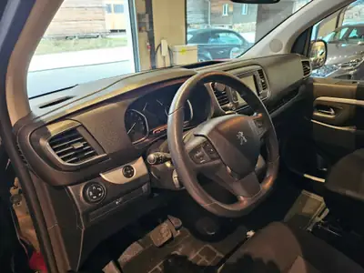 Peugeot Traveller 2.0 BlueHDi 180 ch — 8 places, spacieux et économe — Miniatur 28