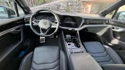 VW Touareg 3.0 V6 TDI 286 R-Line — SUV premium diesel, équipement complet, faible kilométrage — détail