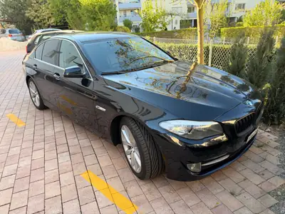 BMW 535i — Berline élégante 2010, 306 ch et boîte auto, sans sinistre — vue extérieure