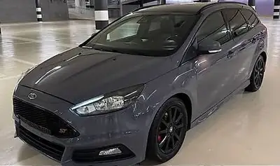 Ford Focus ST-2 — Break diesel 185 ch, économique et sans sinistre — vue extérieure