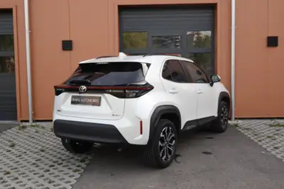 Toyota Yaris Cross 1.5 Trend e-CVT — Hybride compact, garantie 10 ans, sièges chauffants — Miniatura 8