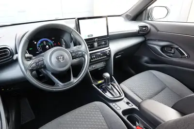 Toyota Yaris Cross 1.5 Trend e-CVT — Hybride compact, garantie 10 ans, sièges chauffants — Miniatura 12