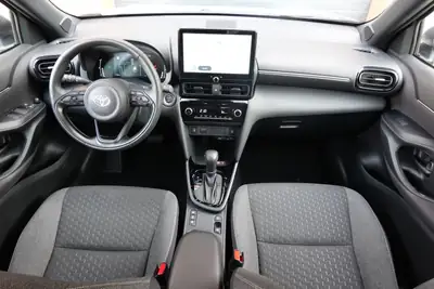 Toyota Yaris Cross 1.5 Trend e-CVT — Hybride compact, garantie 10 ans, sièges chauffants — Miniatura 11
