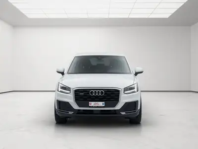 Audi Q2 35 TDI Quattro — SUV compact diesel 4x4, révision fraîche et pneus neufs — Miniatura 8
