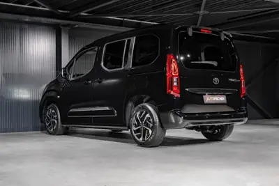 Toyota Proace City Verso — Monospace 7 places, diesel automatique, faible kilométrage — Miniatura 8