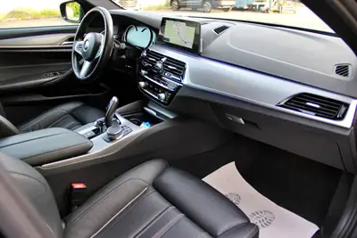 BMW 530d xDrive M-Sport — Berline de prestige diesel, révision complète et équipements premium — Miniatur 13