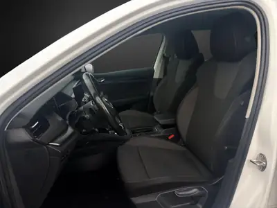 Skoda Octavia Combi 2.0 TDI DSG 4x4 — Familiale robuste, transmission intégrale, 129 000 km — Miniatur 7