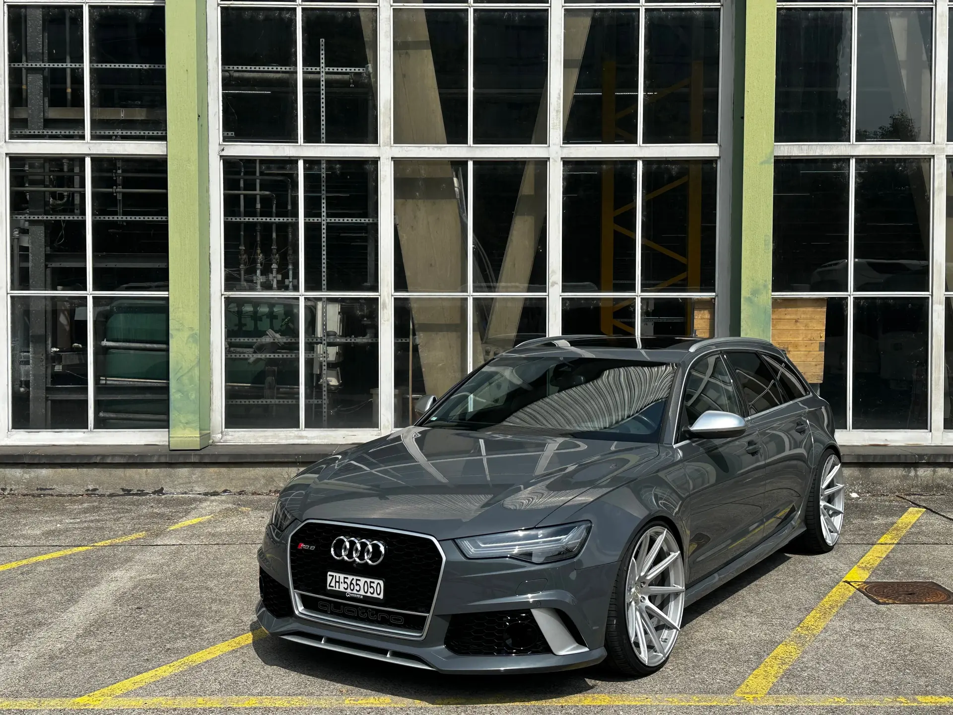 Audi RS6 2016 occasion Zürich — 2