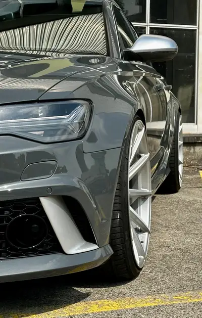 Audi RS6 Avant 2016 — 600 ch, suspension KW, échappement Akrapovic — tableau de bord