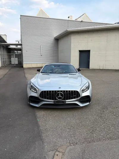 Mercedes-AMG GT S 522 ch — Coupé sportif d'exception, état impeccable — Außenansicht