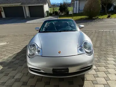 Porsche 911 3.6 Carrera 4 — Cabriolet légendaire, 320 ch et transmission manuelle — Armaturenbrett