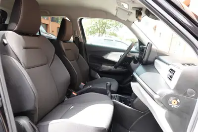 Suzuki Swift 1.2 Piz Sulai Hybrid Top 4x4 — Citadine polyvalente, transmission intégrale et motorisation écologique — Miniatura 22