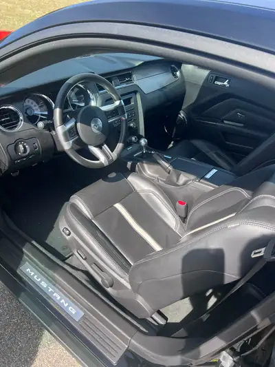 Ford Mustang 5.0 V8 GT Premium — Muscle car légendaire, moteur 417 ch — Thumbnail 10