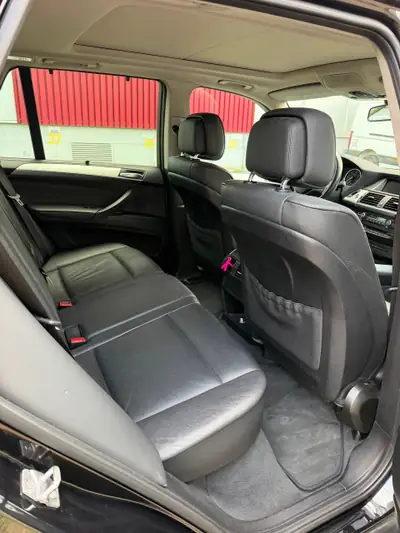 BMW X5 40d xDrive — SUV premium diesel, véhicule CH sans sinistre — Miniature 8