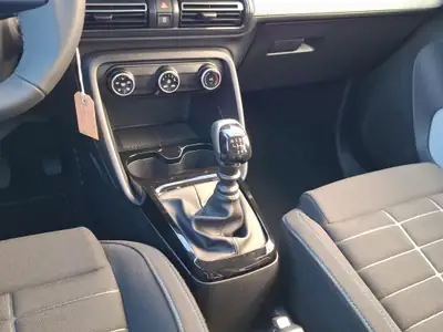 Citroën C3 1.2 Turbo Plus — Citadine dynamique et économe, ultra faible kilométrage — Miniature 10