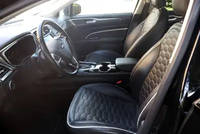 Ford Mondeo 2.0 HEV 187 Vignale — Break hybride élégant, entretien récent — detail