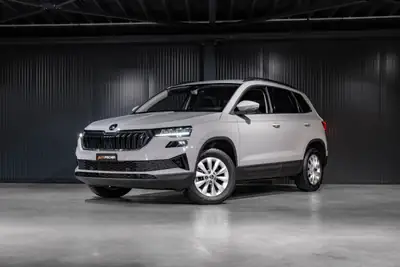Skoda Karoq 2.0 TDI Fresh 4x4 DSG — SUV robuste, peu kilométré, garantie 5 ans — vista esterna