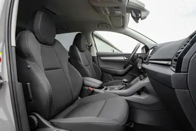 Skoda Karoq 2.0 TDI Fresh 4x4 DSG — SUV robuste, peu kilométré, garantie 5 ans — Miniatura 11