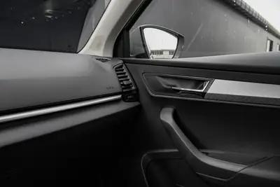 Skoda Karoq 2.0 TDI Fresh 4x4 DSG — SUV robuste, peu kilométré, garantie 5 ans — Miniatura 22