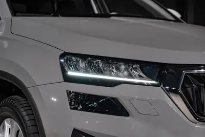 Skoda Karoq 2.0 TDI Fresh 4x4 DSG — SUV robuste, peu kilométré, garantie 5 ans — Miniatura 26