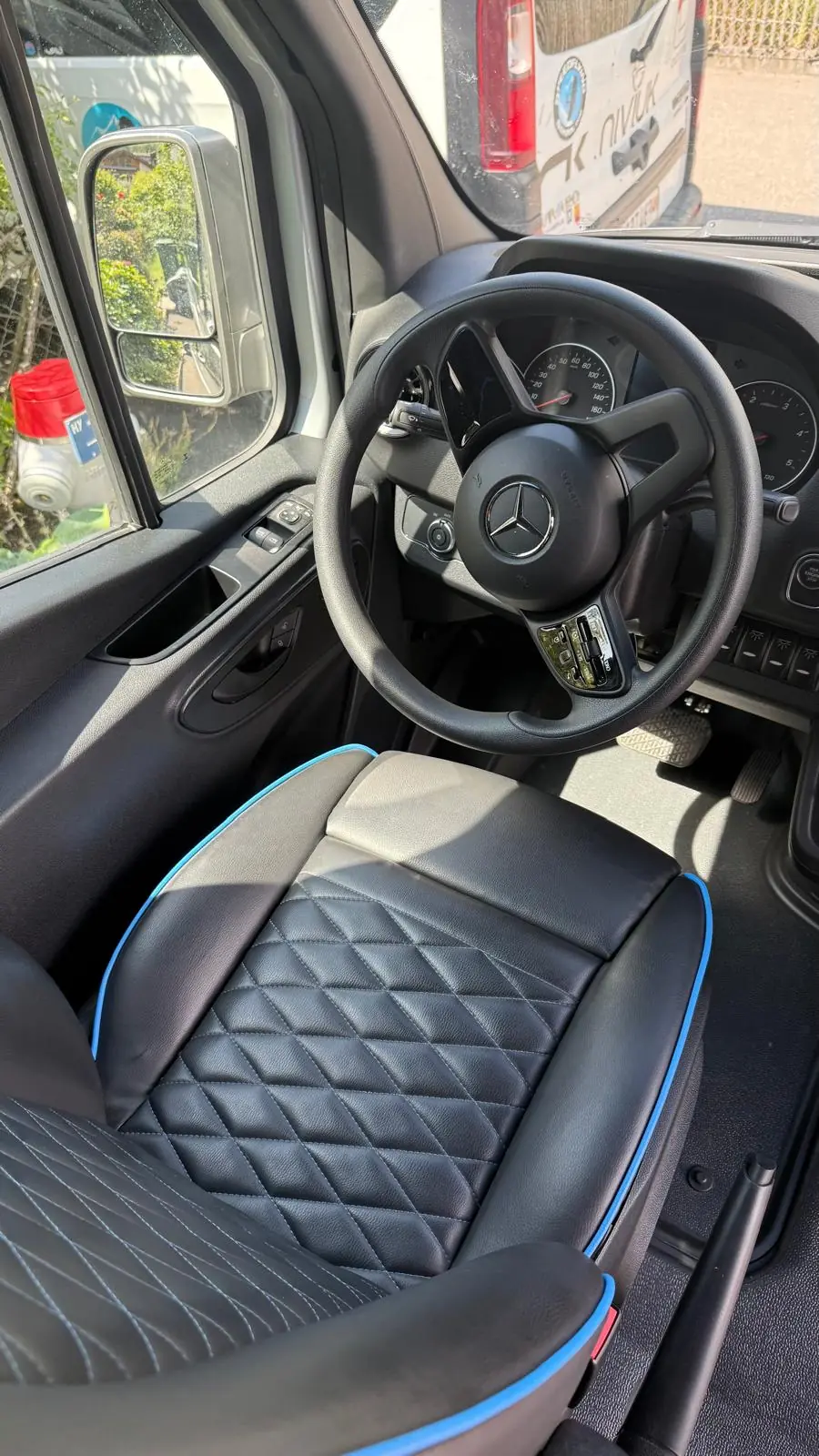 Mercedes-Benz Sprinter 2023 occasion Interlaken — 3