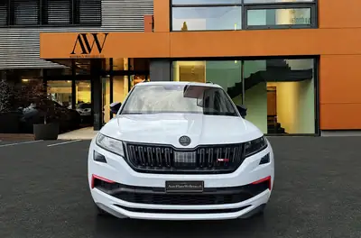 Skoda Kodiaq 2.0 Bi-TDI 240 RS — SUV 7 places premium, toit panoramique, 142 000 km — fianco