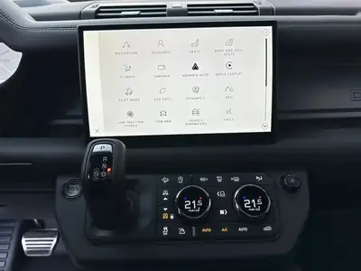 Land Rover Defender 110 V8 Octa — Le SUV premium ultime avec 635 ch et service inclus — Miniatur 8