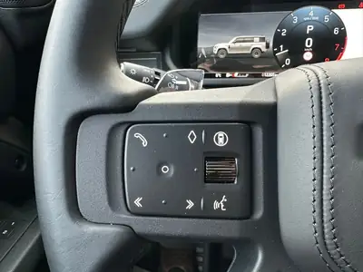 Land Rover Defender 110 V8 Octa — Le SUV premium ultime avec 635 ch et service inclus — Miniatur 21