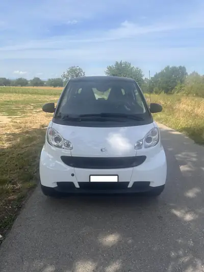 Smart Fortwo 1000 61 Pure MHD — Le citadin écologique et économique — Miniatur 7