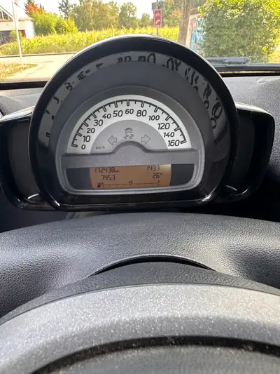 Smart Fortwo 1000 61 Pure MHD — Le citadin écologique et économique — Miniatur 12