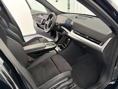 BMW X1 sDrive 18i M Sport 2026 — SUV compact sportif, première main, faible kilométrage — Miniatur 9