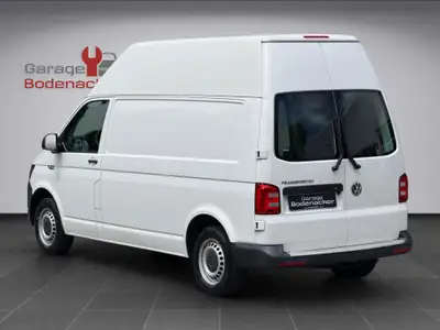 VW T6 2.0 TDI — Utilitaire spacieux, toit surélevé, équipement complet — Innenraum
