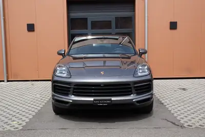 Porsche Cayenne Coupé E-Hybrid — SUV sportif rechargeable, 83'990 km, équipement premium — fianco