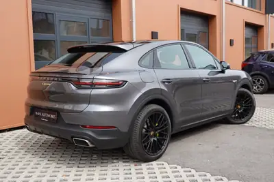 Porsche Cayenne Coupé E-Hybrid — SUV sportif rechargeable, 83'990 km, équipement premium — dettaglio