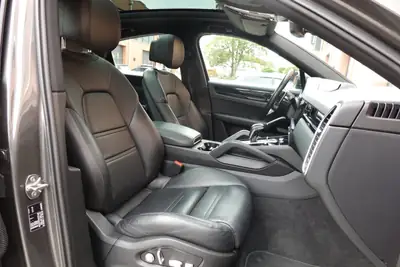 Porsche Cayenne Coupé E-Hybrid — SUV sportif rechargeable, 83'990 km, équipement premium — Miniatura 22