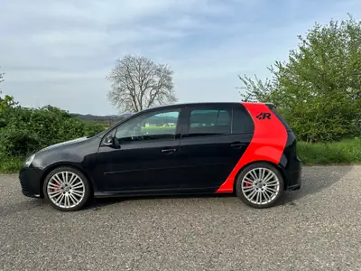 VW Golf 3.2 V6 R32 DSG 4motion — Sportive intégrale, 250 ch et fraîchement révisée — fianco