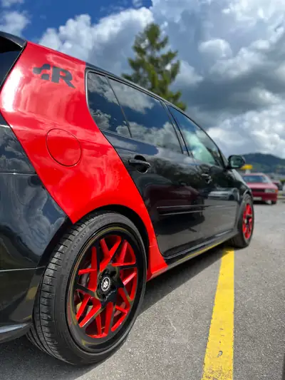 VW Golf 3.2 V6 R32 DSG 4motion — Sportive intégrale, 250 ch et fraîchement révisée — Miniatura 7