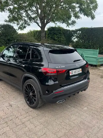 Mercedes-Benz GLA 200 AMG Line — SUV compact sportif, 45 000 km, sans sinistre — interni