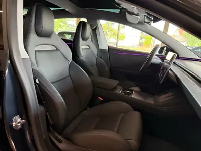 Tesla Model 3 Performance Highland 2025 — Électrique haute performance, quasi neuve — Miniatura 14