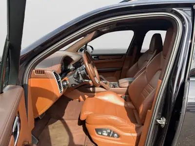 Porsche Cayenne S 2019 — SUV sportif avec garantie Porsche Approved jusqu'à 2027 — Miniatur 9