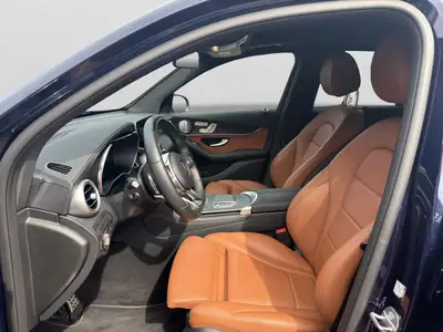 Mercedes-Benz GLC 300 AMG Line — SUV hybride 4Matic, entretien impeccable — Miniatur 9
