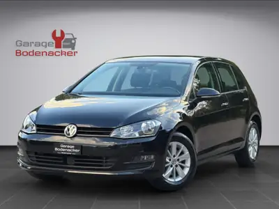 VW Golf 1.2 TSI Comfortline DSG — Essence efficace, 34 000 km, garantie 1 an — vista esterna