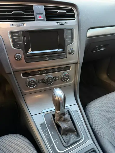 VW Golf 1.2 TSI Comfortline DSG — Essence efficace, 34 000 km, garantie 1 an — Miniatura 18