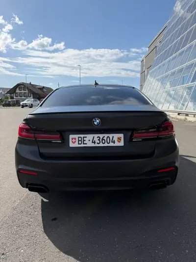 BMW M550i xDrive SAG — Berline sportive 462 ch, 88 000 km, sans sinistre — intérieur