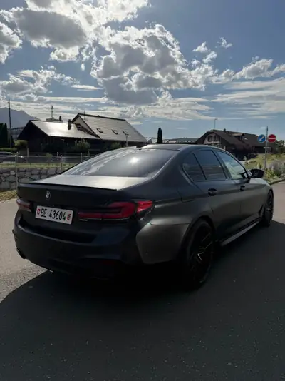 BMW M550i xDrive SAG — Berline sportive 462 ch, 88 000 km, sans sinistre — tableau de bord