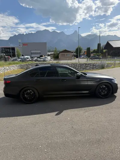 BMW M550i xDrive SAG — Berline sportive 462 ch, 88 000 km, sans sinistre — détail